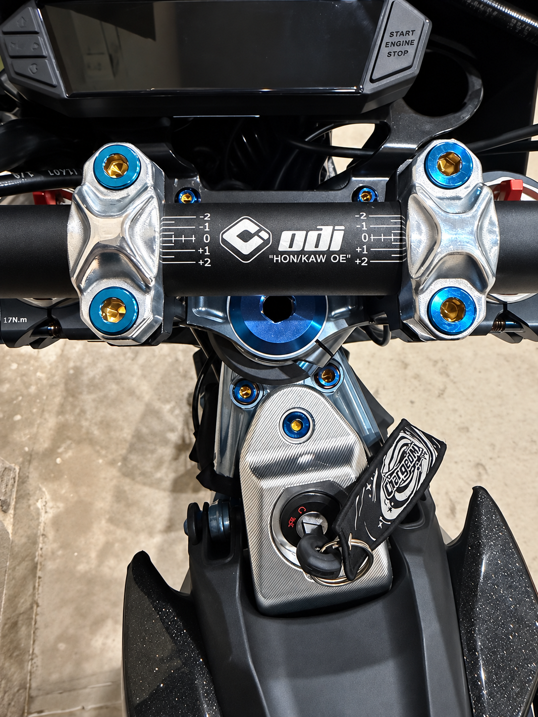 Ultra Bee Triple Clamp Stem Lock Nut