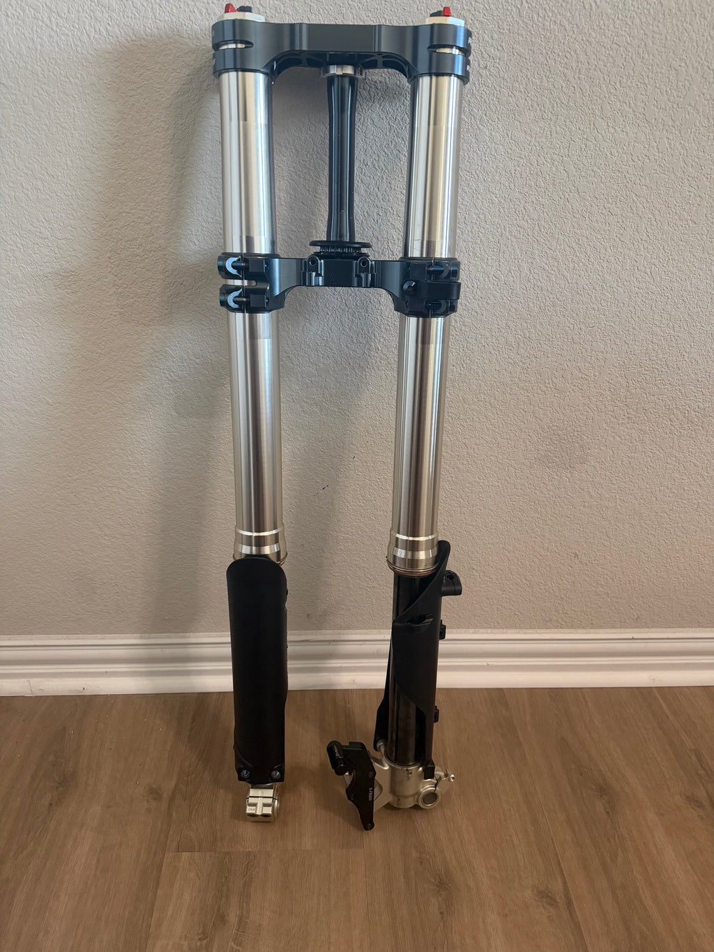 Rfloxa Ultra 43 Fork Titanium Kit/Bolts